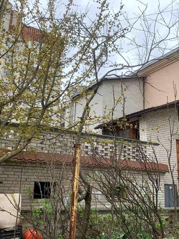 Садівнича вул., 63