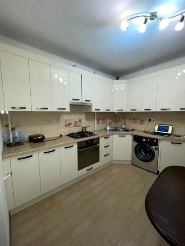 Потічна вул., 1-Д