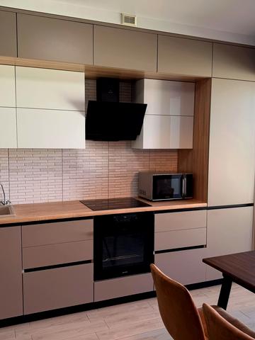 Сержанта Жужоми вул., 3