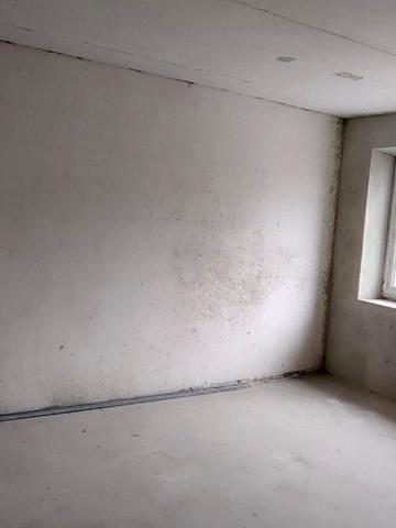 Володимира Івасюка вул., 11