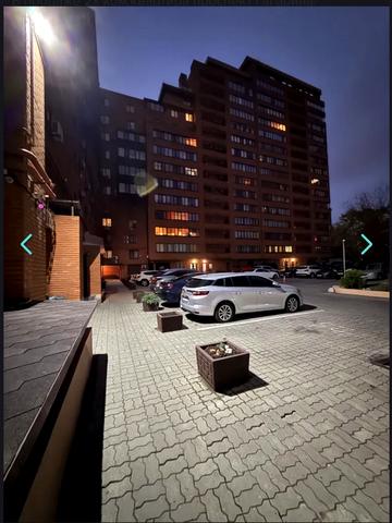 Академіка Чекмарьова вул., 2