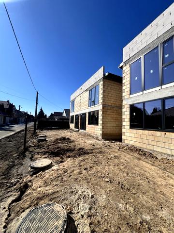 Фермерська вул., 57