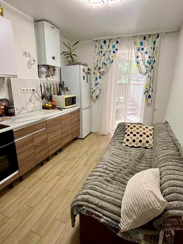 Полтавська вул., 27-Д