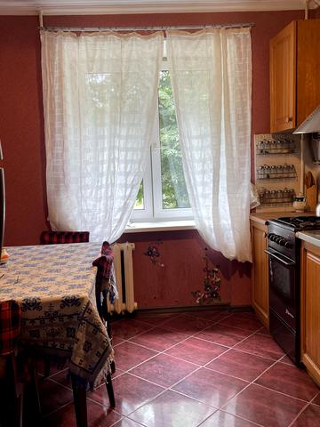 Поліська вул., 24