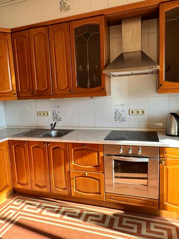 Лєскова вул., 1-А