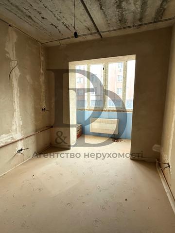 Подільська вул., 6