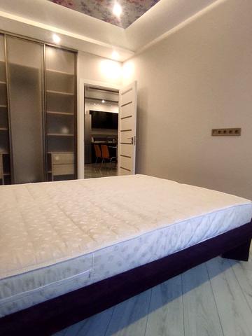 Вячеслава Липинського вул. (), 28