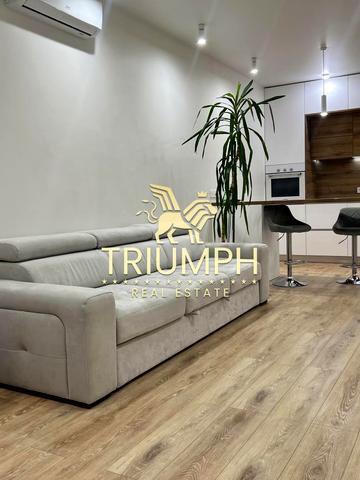 Зарічна вул., 4