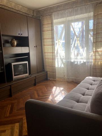 Героїв Оборони вул., 7