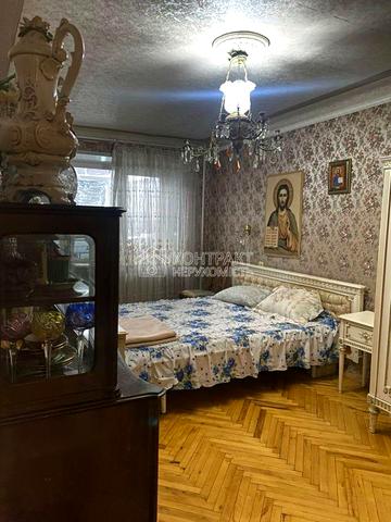 Науки просп. (Леніна), 66