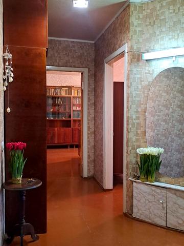 Червоний камінь вул., 4