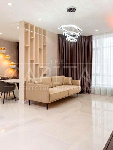 Болсуновська вул. (Сергія Струтинського), 2