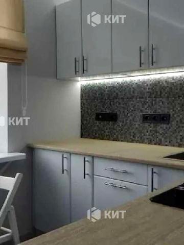 Монюшка вул., 16