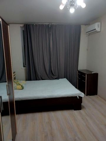 Віталія Нестеренка вул., 1б