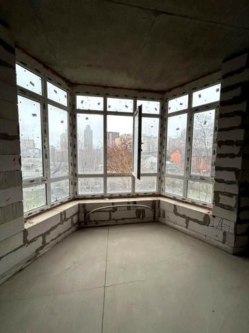 Сонячна вул., 4