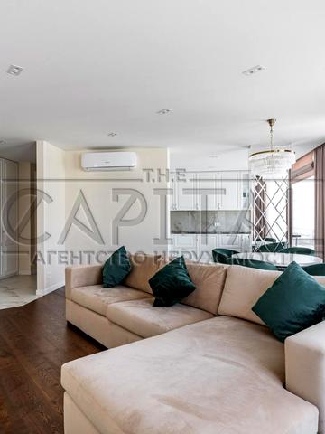 Тадея Рильського бульв., 3