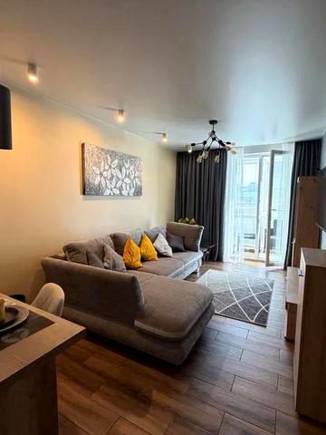 Княгині Ольги вул., 98а