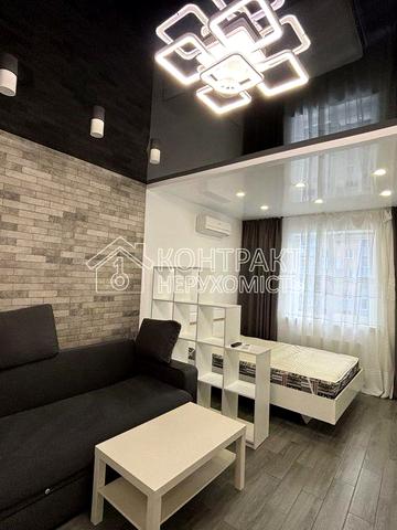 Домобудівельна вул., 13