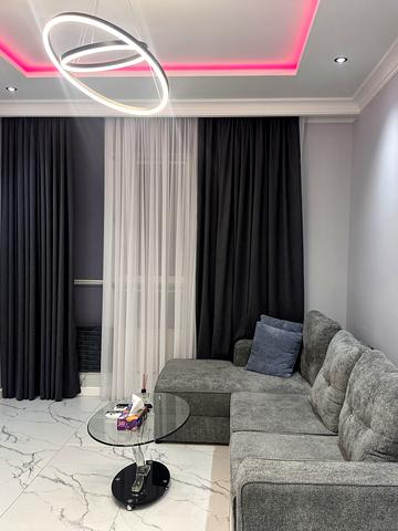 Академіка Філатова вул., (Будинок 4)