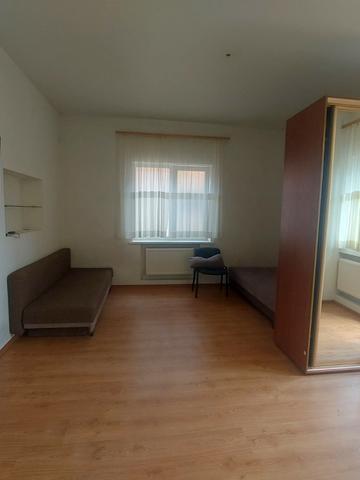 Сергія Шелухіна вул. (Олександра Невського), 25