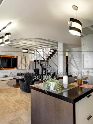 Гоголівська вул., 30