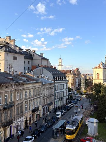 Івана Франка вул., 3