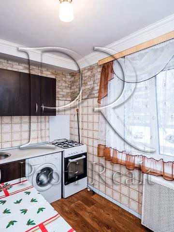 Сірожупанників вул. (Валентина Сєрова), 36