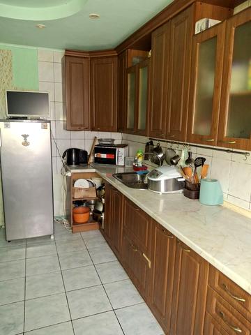 Полюсна вул., 12