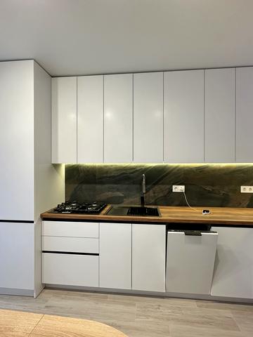 Юліана Пелеша вул., 3