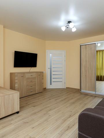 Євгена Коновальця вул., 37-А