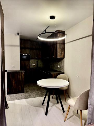 Віктора Некрасова вул. (Північно-Сирецька), 6