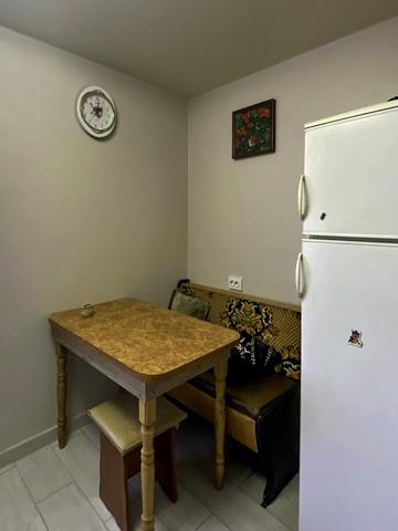 Леоніда Бикова вул. (), 2/1