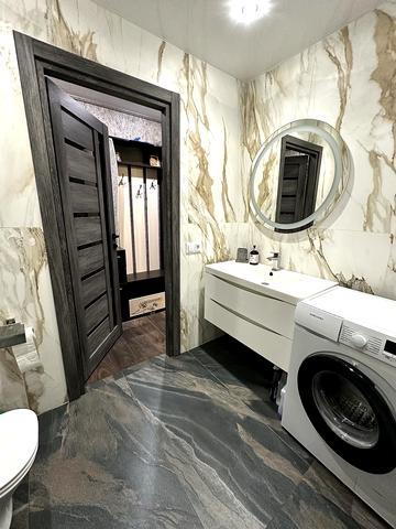 Ірпінська вул. (Абхазька), 6