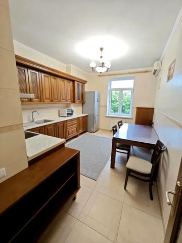 Щекавицька вул., 30/39