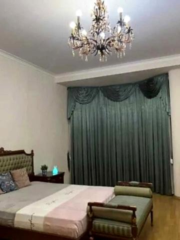 Хрещатик вул. (Kreschatic), 15