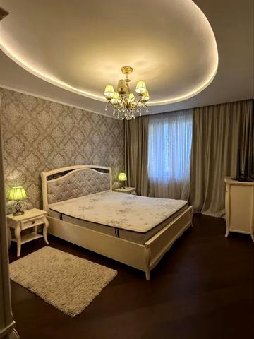 Дніпровська набережна вул., 23