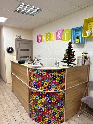 Валерія Лобановського вул., 21