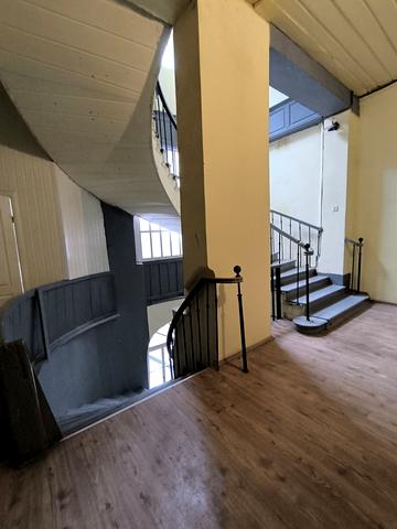 Дерибасівська вул., 17