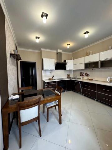 Базарна вул., 5/2