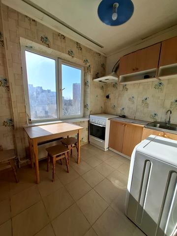 Володимира Івасюка просп. (Героїв Сталінграду), 41