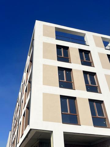 Бічна Садова вул., 33