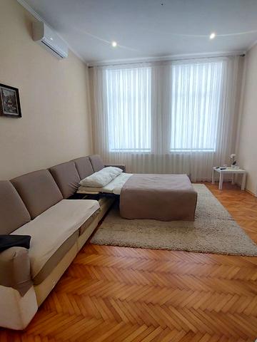 Івана Сільвая вул., 16