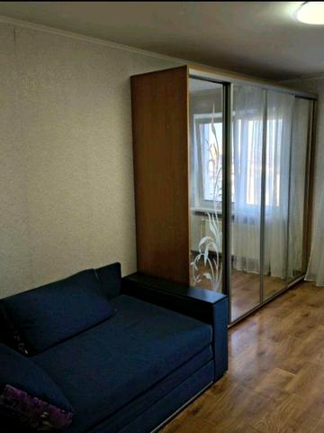 Ясинуватський пров., 11