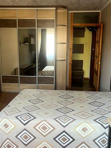 Георгія Гонгадзе просп. (Радянської України), 11