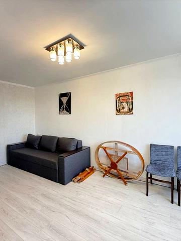 Вознесенська вул., 25