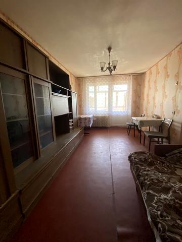 Академіка Булаховського вул., 30-Б