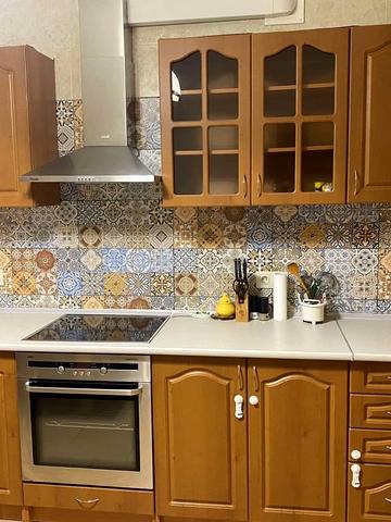 Драгоманова вул., 1-Б