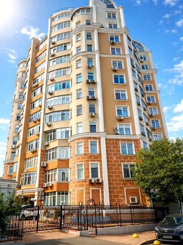 Каркашадзе пров. (Цегляний), 9