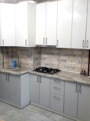 11-та Лінія вул., 4