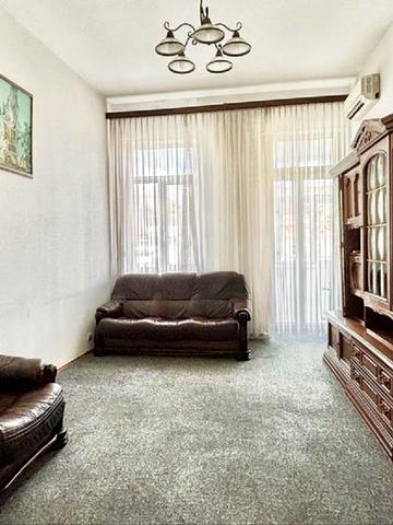 Саксаганського вул., 61